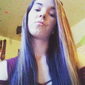 Meet your Posher, Julia